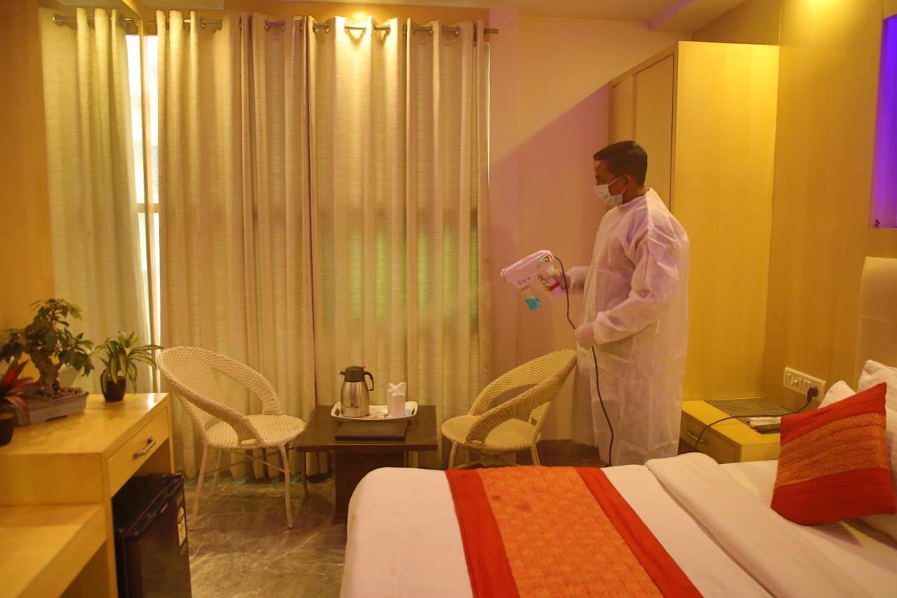 Hotel Shelton Νέο Δελχί Εξωτερικό φωτογραφία