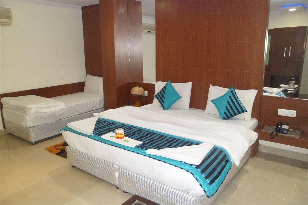 Hotel Shelton Νέο Δελχί Εξωτερικό φωτογραφία