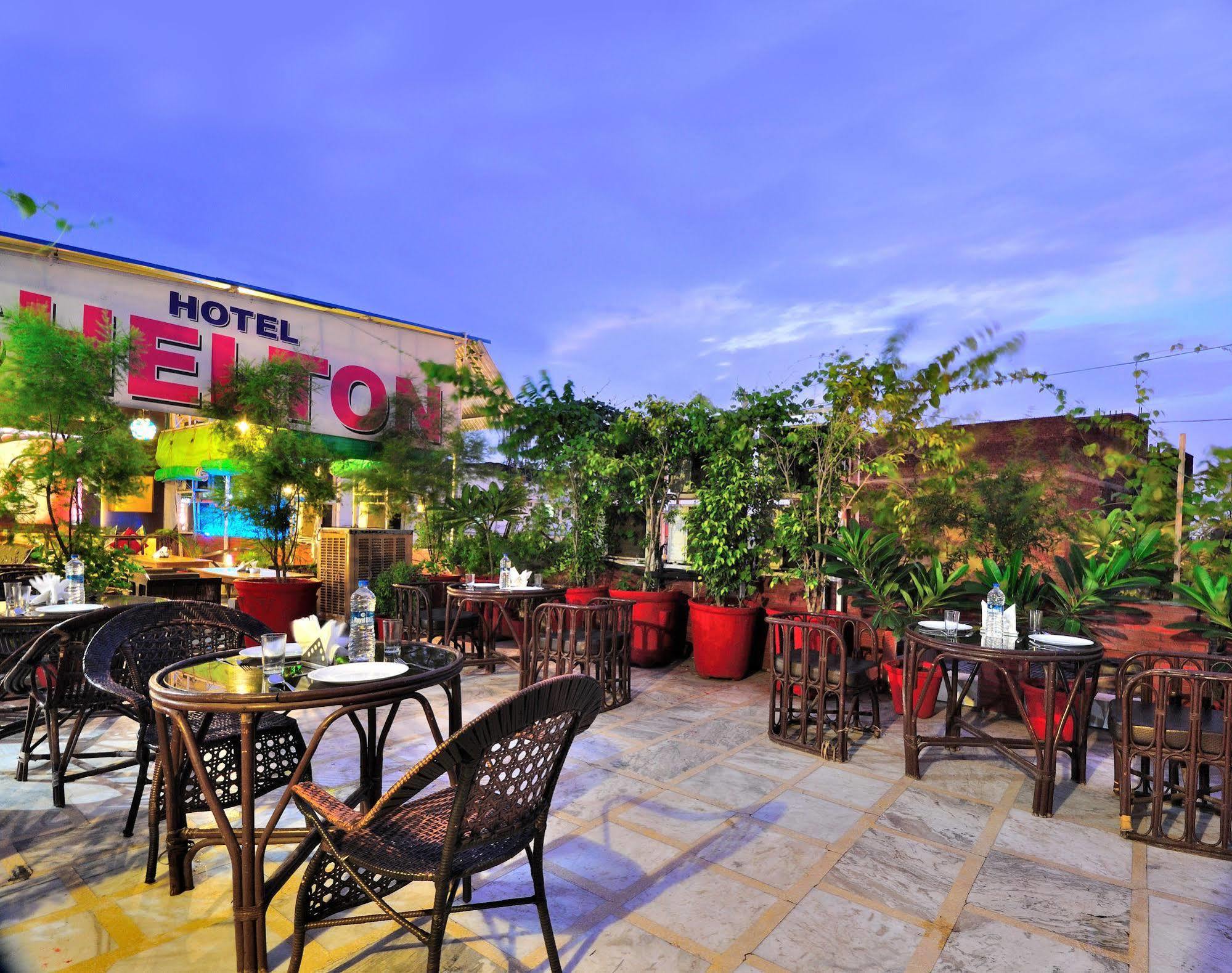 Hotel Shelton Νέο Δελχί Εξωτερικό φωτογραφία