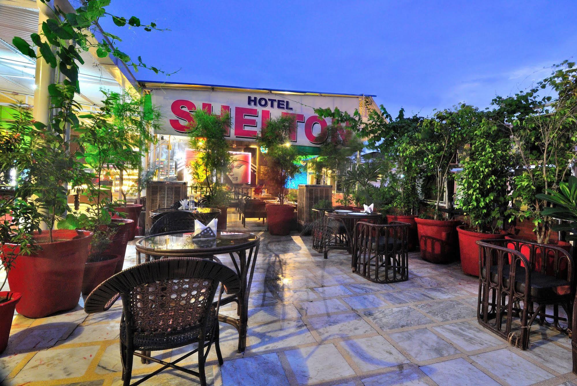 Hotel Shelton Νέο Δελχί Εξωτερικό φωτογραφία