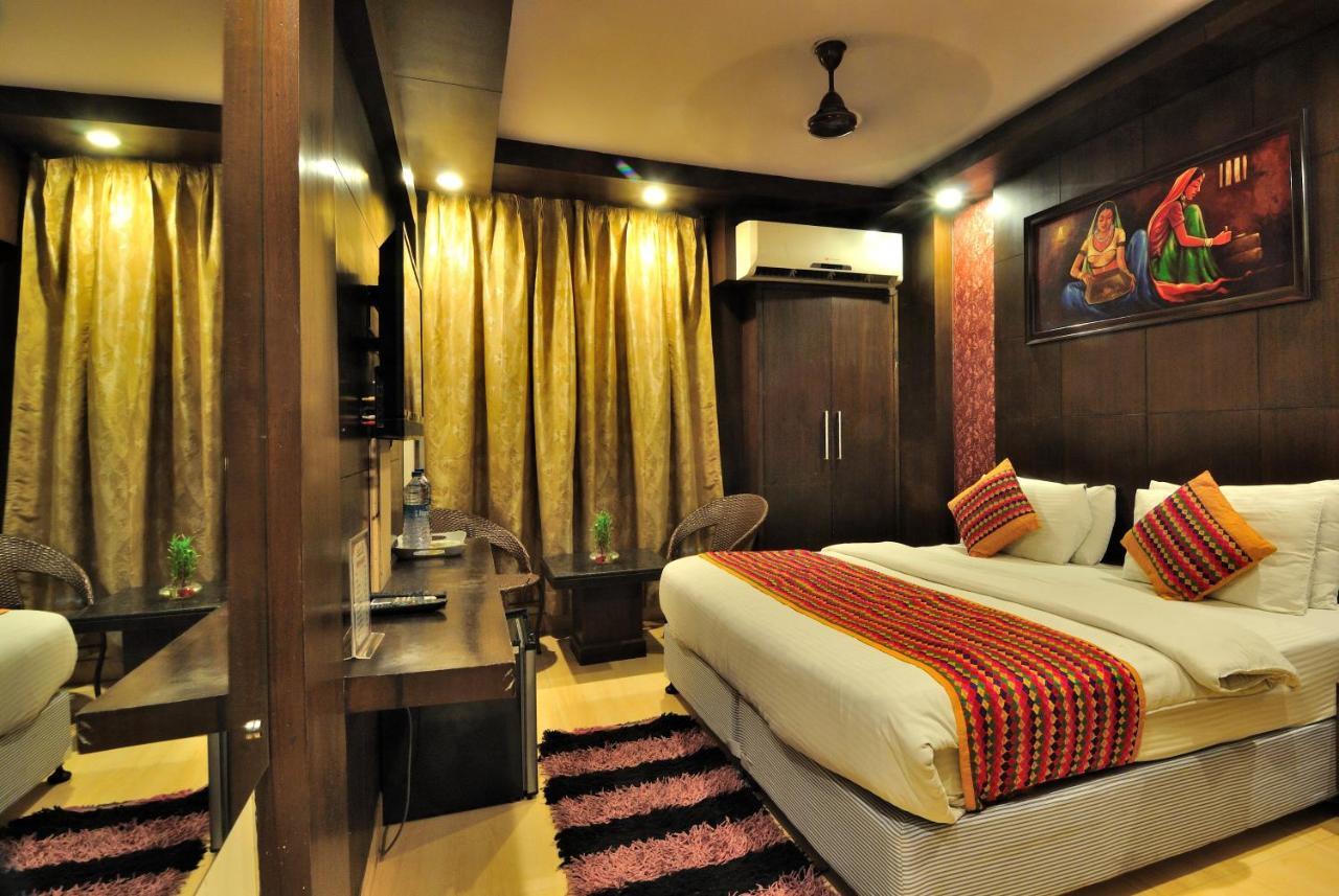 Hotel Shelton Νέο Δελχί Εξωτερικό φωτογραφία